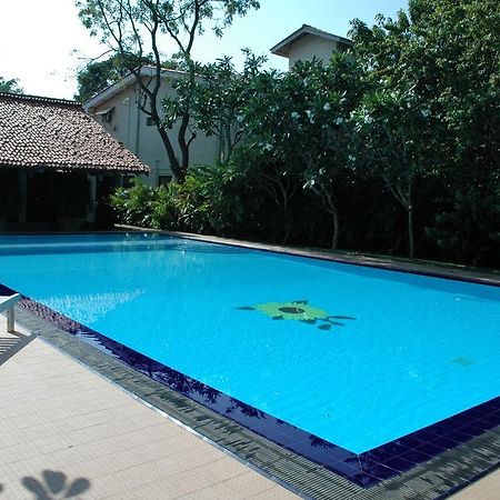 Hotel Sunflower Kataragama Buitenkant foto