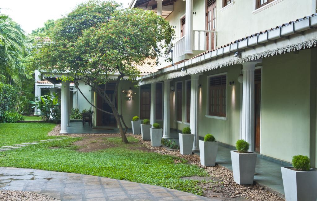 Hotel Sunflower Kataragama Buitenkant foto