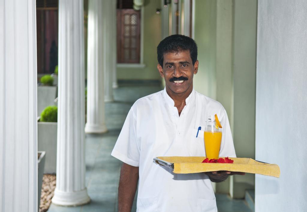 Hotel Sunflower Kataragama Buitenkant foto